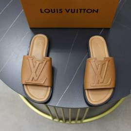 Picture of Louis Vuitton Slippers _SKULVsz39-44hnx05141498